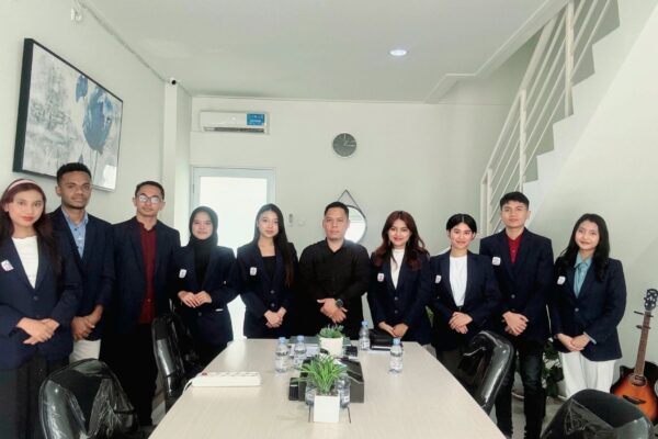 Interview tentang Profesi Konsultan Pajak dengan Mahasiswa Hukum President University