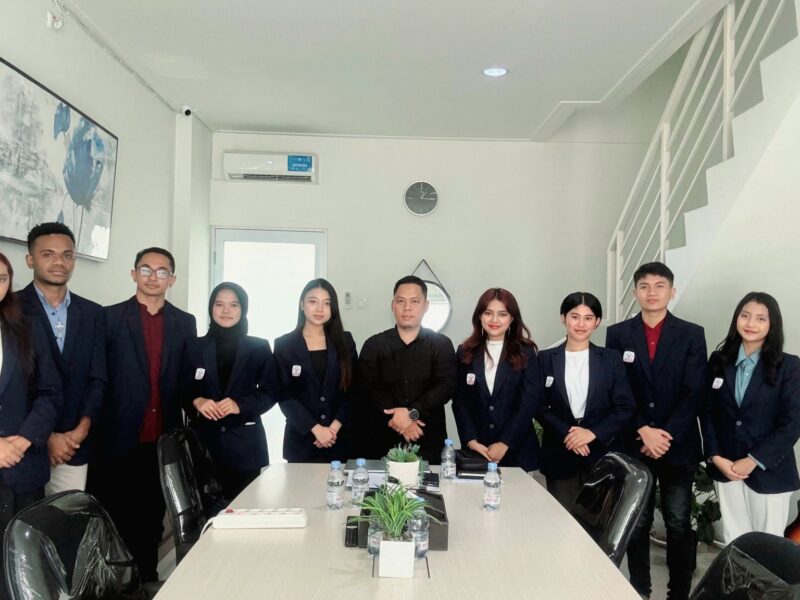 Interview tentang Profesi Konsultan Pajak dengan Mahasiswa Hukum President University Gallery 1